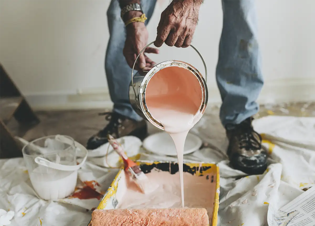 Handyman painting and decorating services to prepare your home for guests in London.